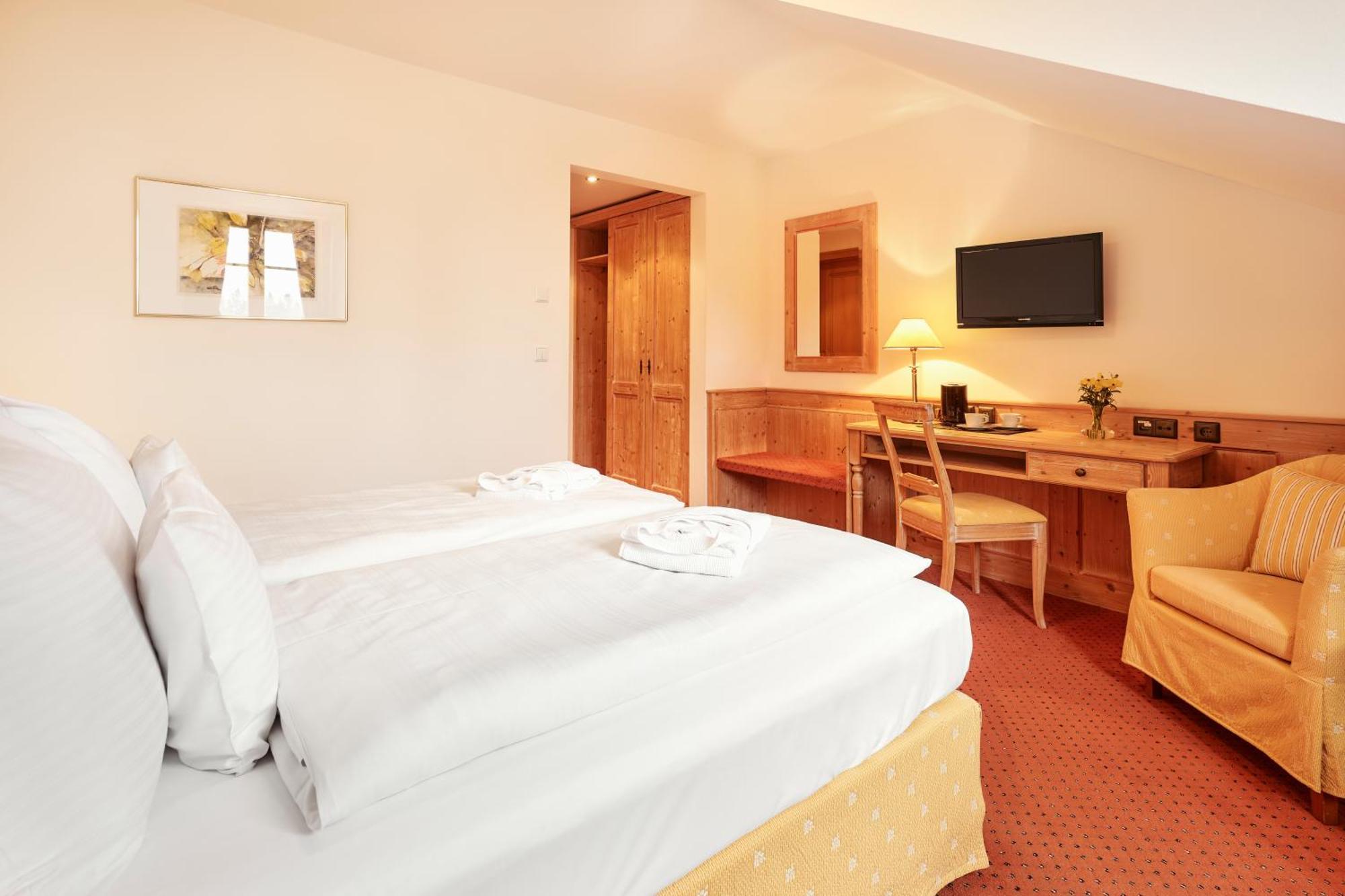Hotel Auf der Gsteig GmbH Lechbruck Zimmer foto